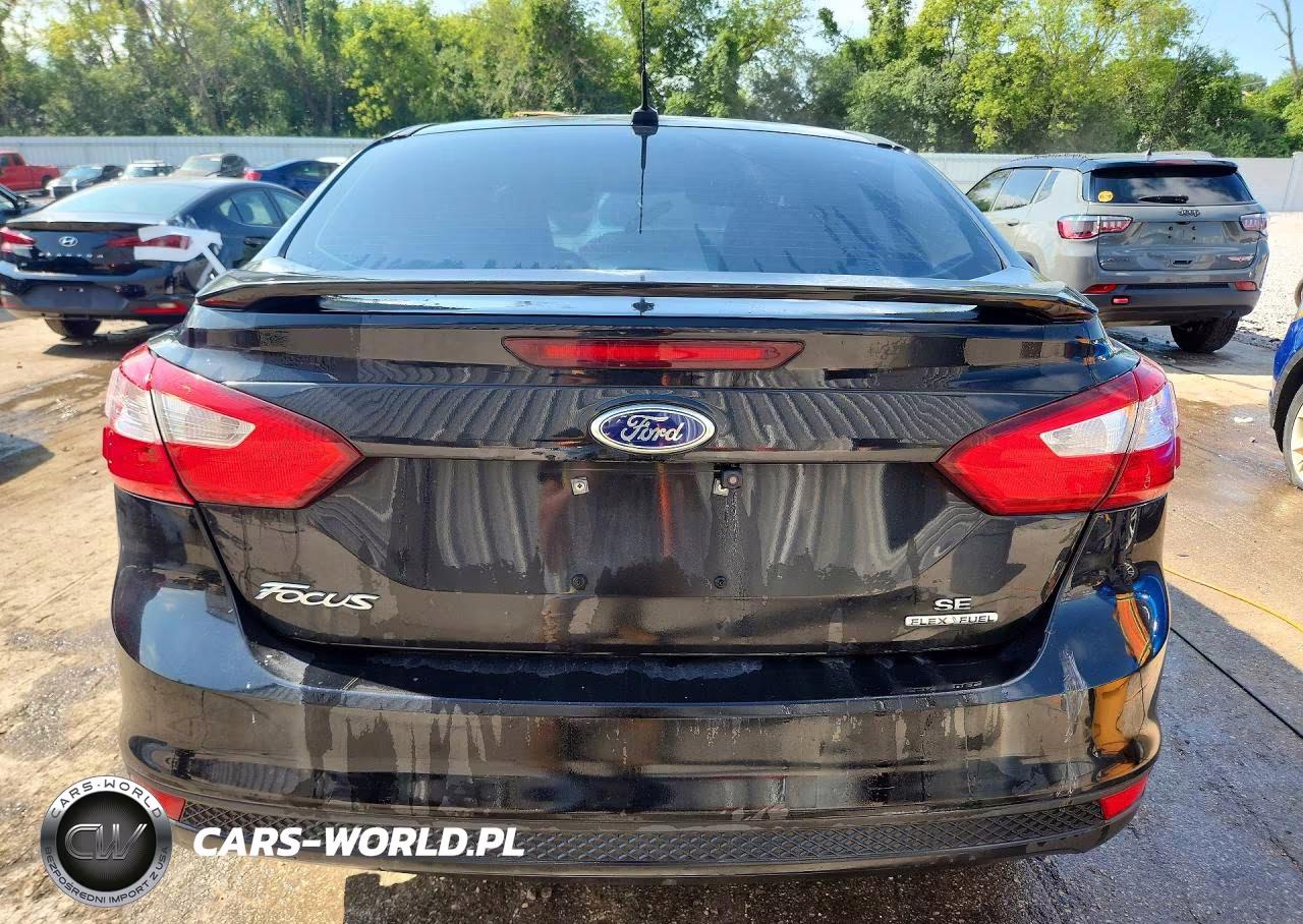 2012 Ford Focus Se VIN:1FAHP3F27CL255021 - 6