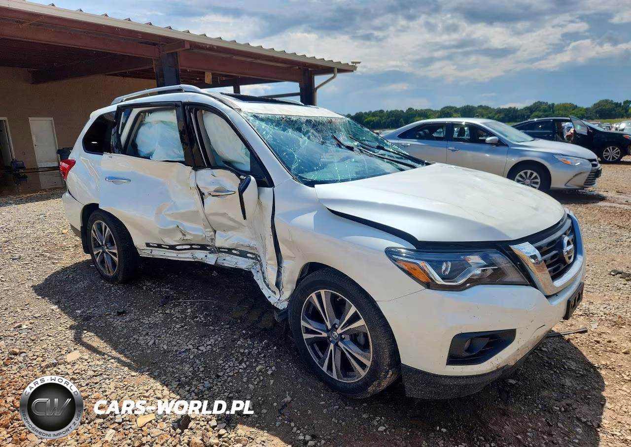 2017 Nissan Pathfinder Platinum VIN:5N1DR2MM1HC695854 - 4