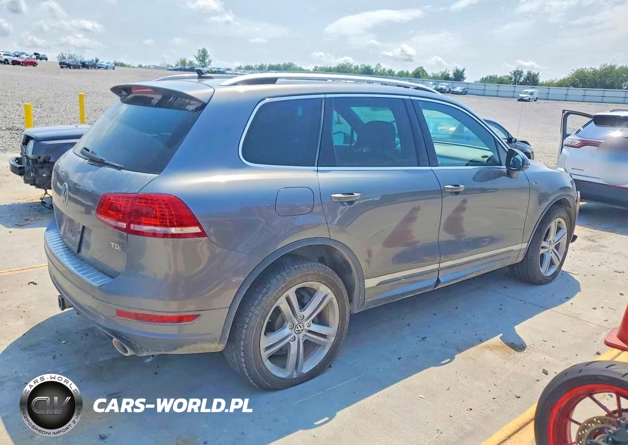 2014 Volkswagen Touareg Tdi VIN:WVGDP9BP0ED013225 - 3
