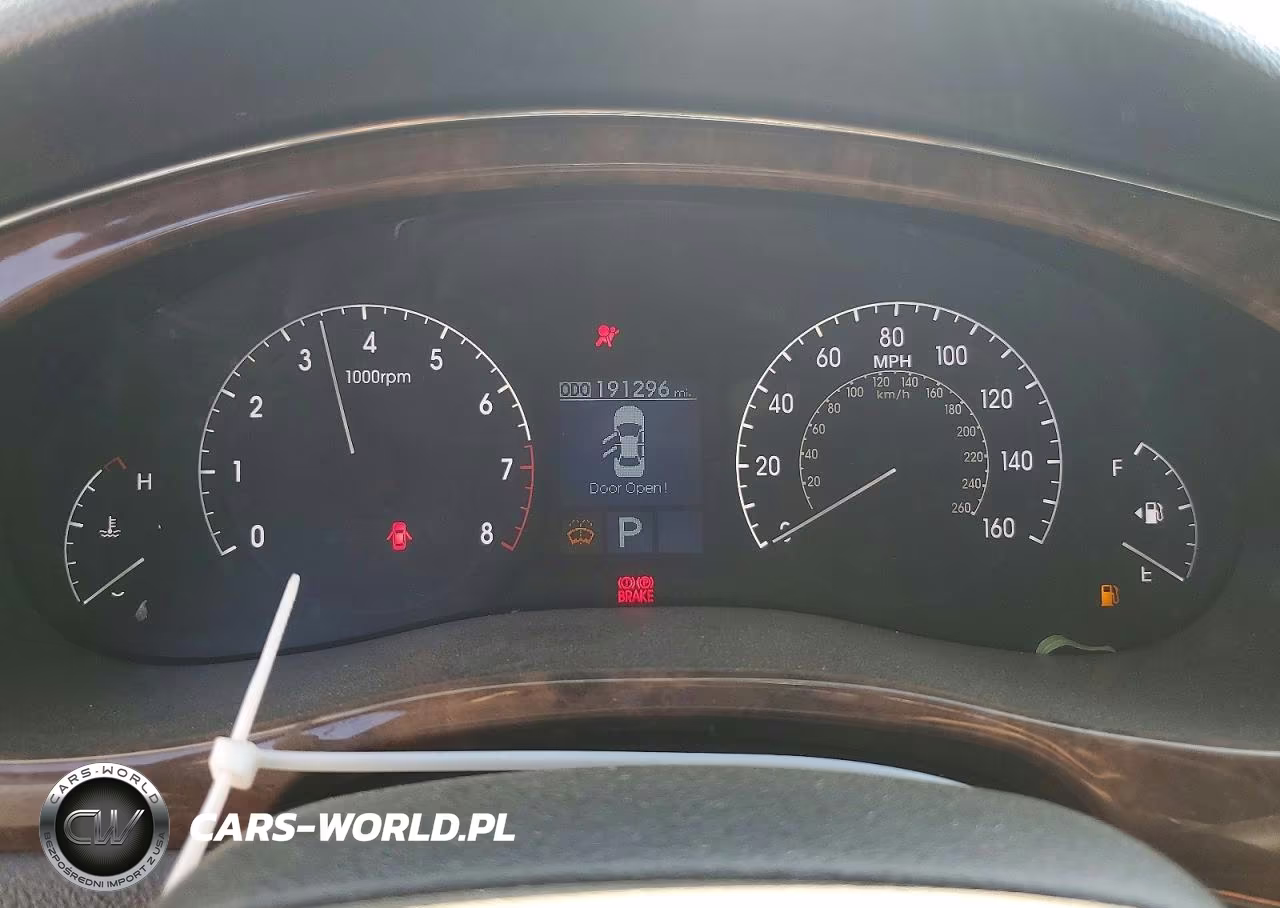 2010 Hyundai Genesis 3.8L VIN:KMHGC4DE3AU106077 - 9