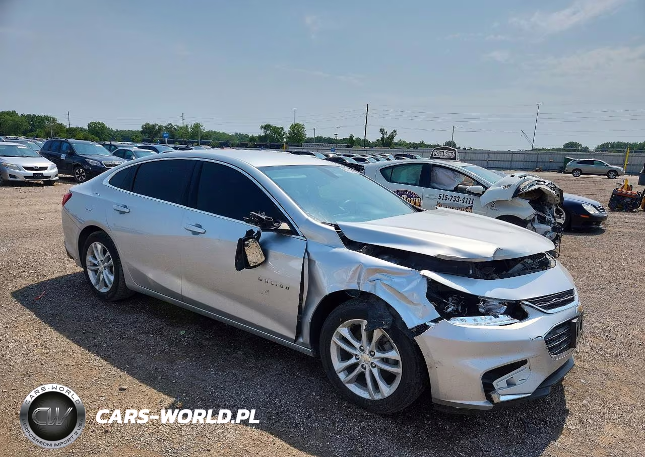 2017 Chevrolet Malibu Lt VIN:1G1ZE5ST4HF256107 - 4