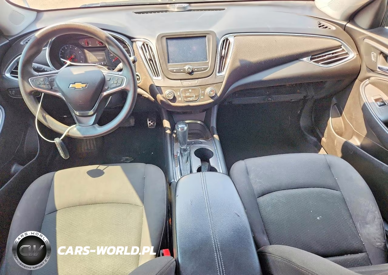 2017 Chevrolet Malibu Lt VIN:1G1ZE5ST4HF256107 - 8
