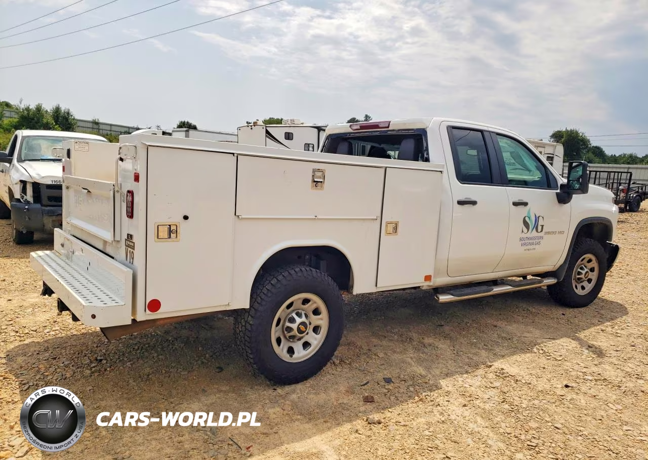 2025 Chevrolet Silverado K3500 VIN:1GB5KSE72SF180703 - 3