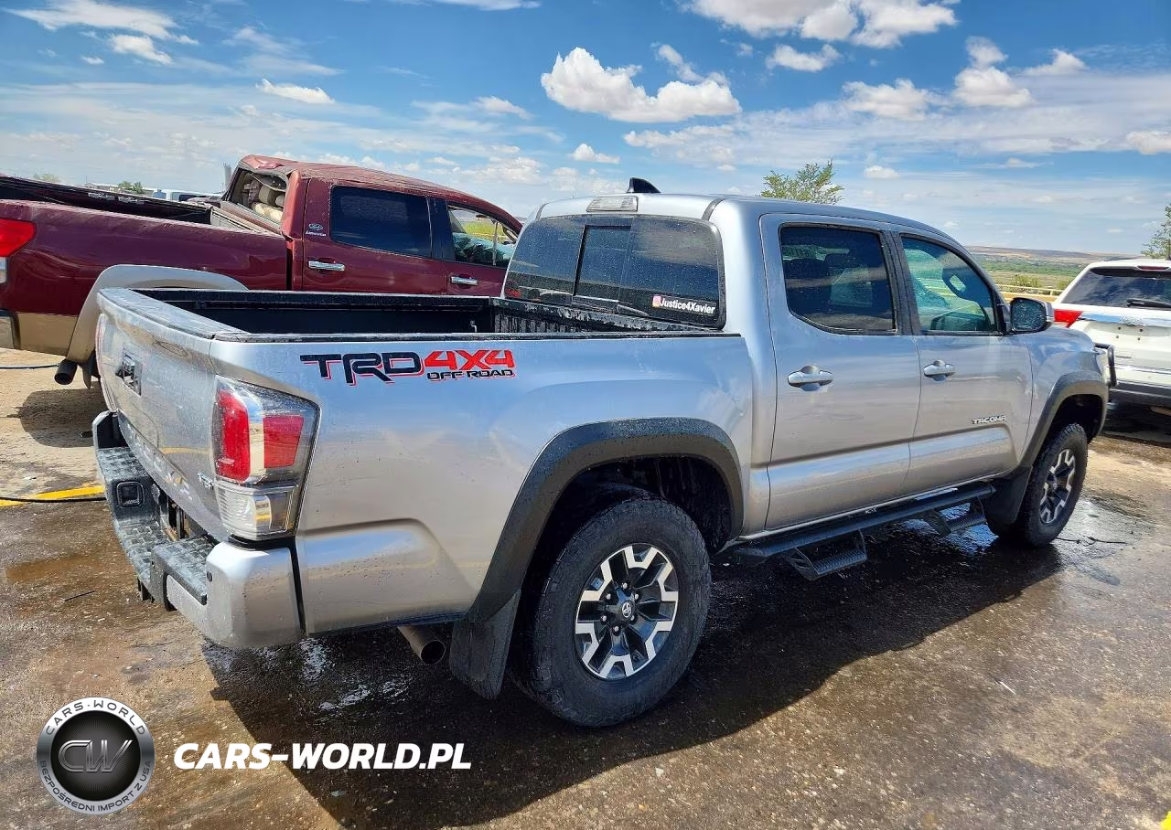 2020 Toyota Tacoma Trd Off-Road VIN:5TFCZ5AN1LX220544 - 3
