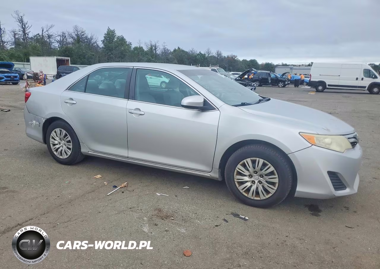 2013 Toyota Camry Le VIN:4T4BF1FK7DR280196 - 4