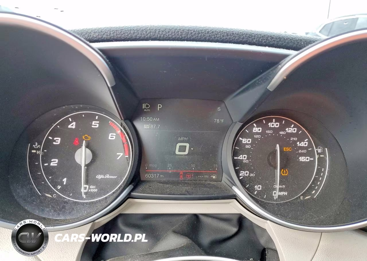 2019 Alfa Romeo Giulia VIN:ZARFANAN0K7605876 - 9