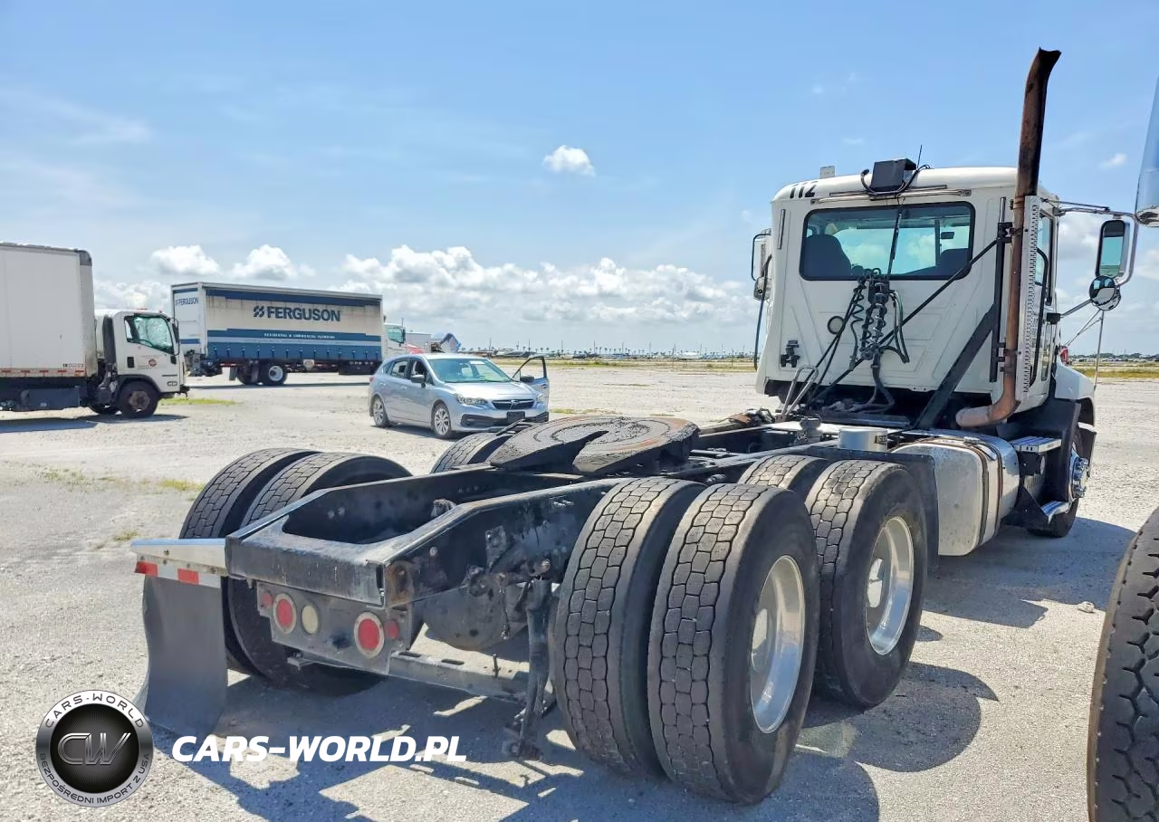 2015 Mack 600 Cxu600 VIN:1M1AW02Y5FM046687 - 3