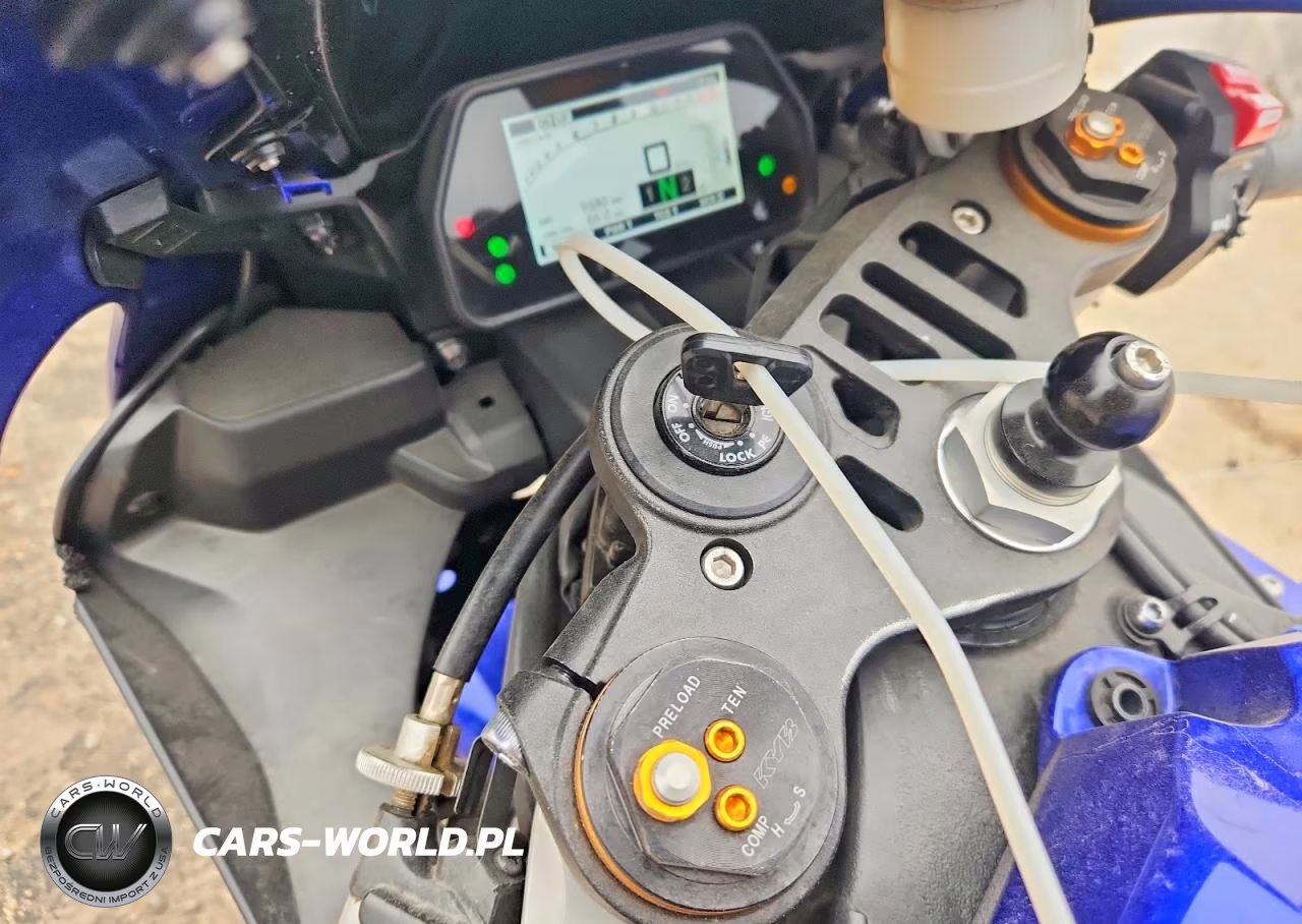 2017 Yamaha Yzfr1 VIN:JYARN39E1HA003256 - 8