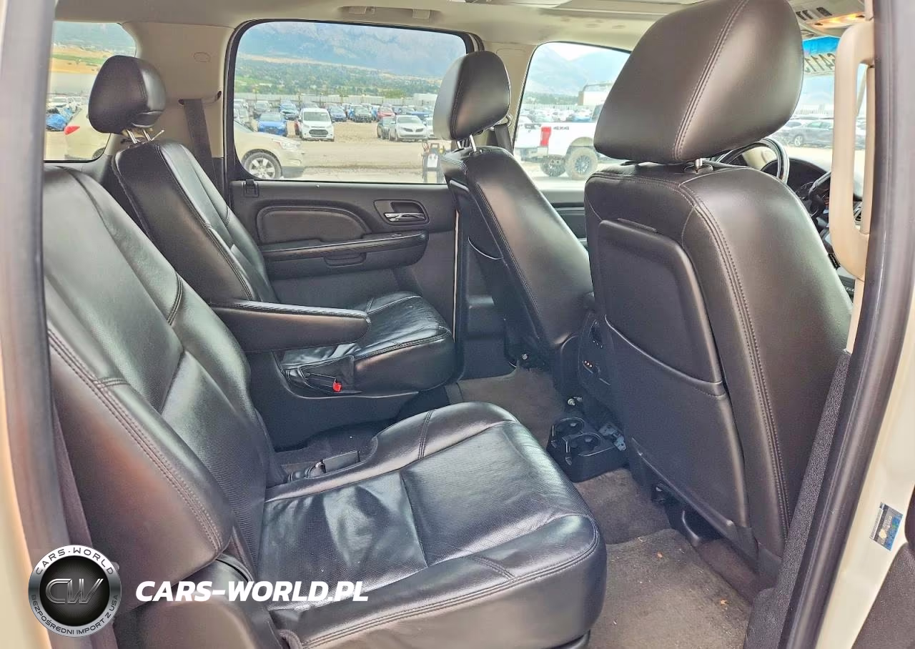 2010 GMC Yukon Xl Denali VIN:1GKUKMEF7AR147837 - 10