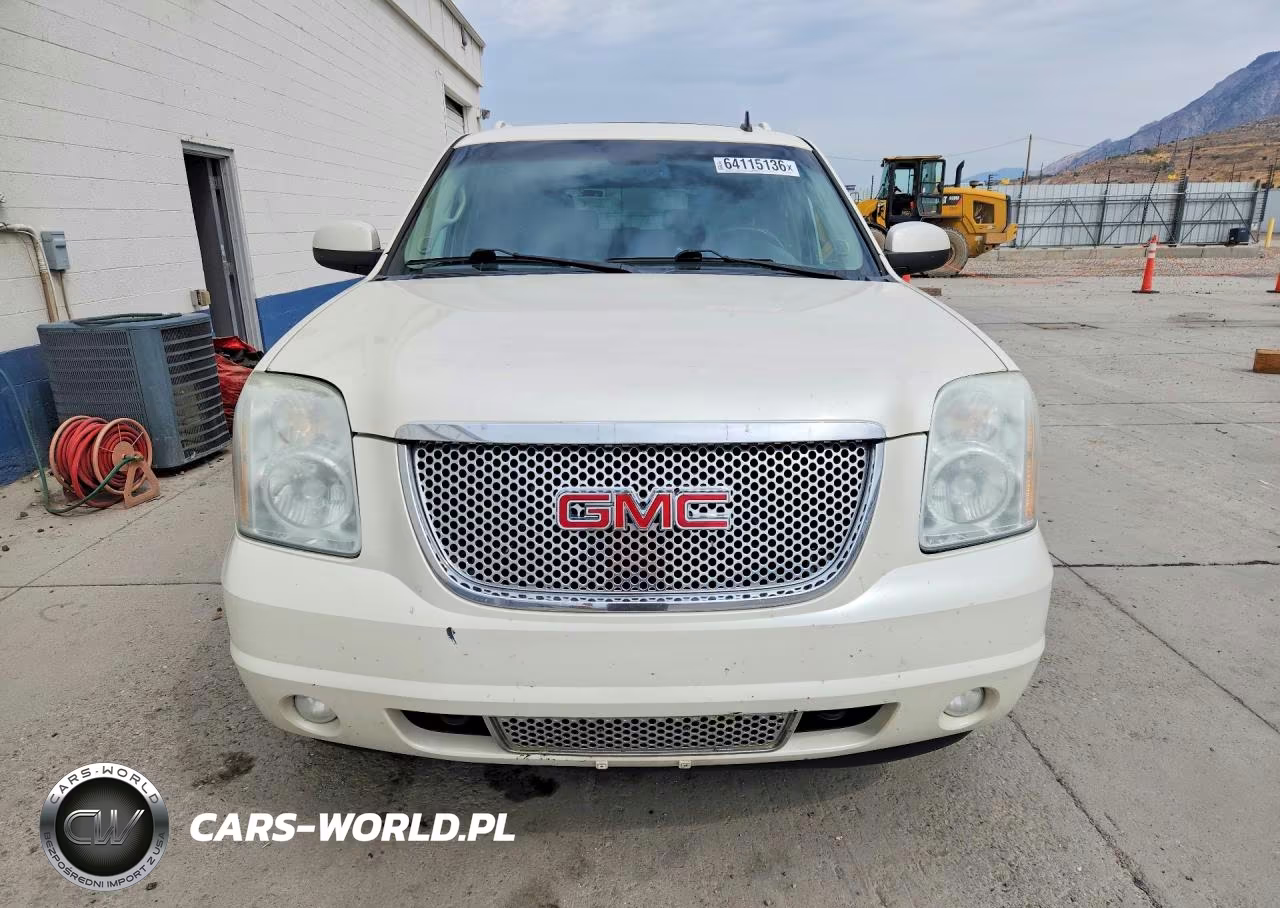 2010 GMC Yukon Xl Denali VIN:1GKUKMEF7AR147837 - 5