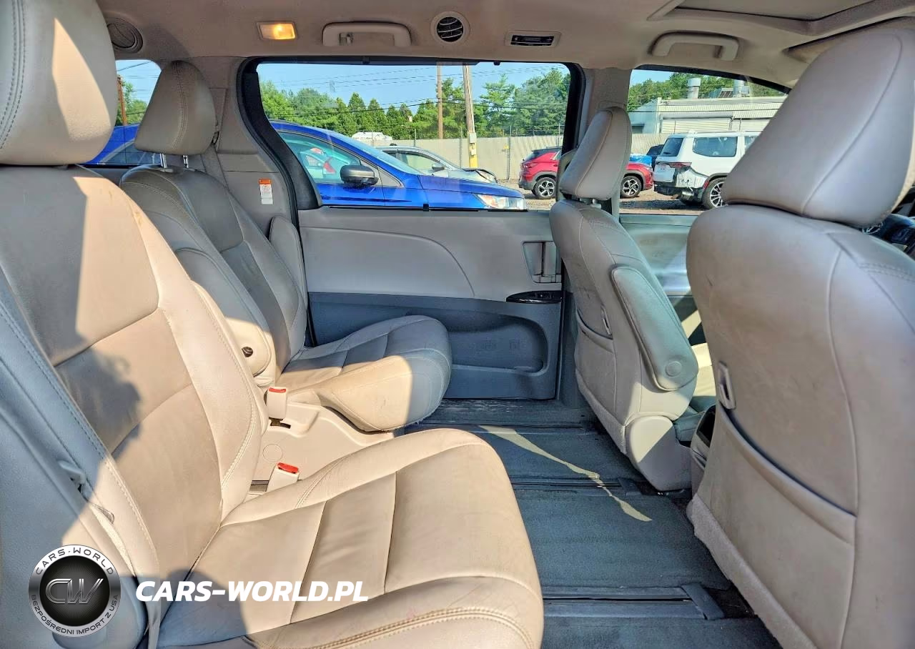 2017 Toyota Sienna Xle 7-Passenger VIN:5TDDZ3DC4HS159125 - 10