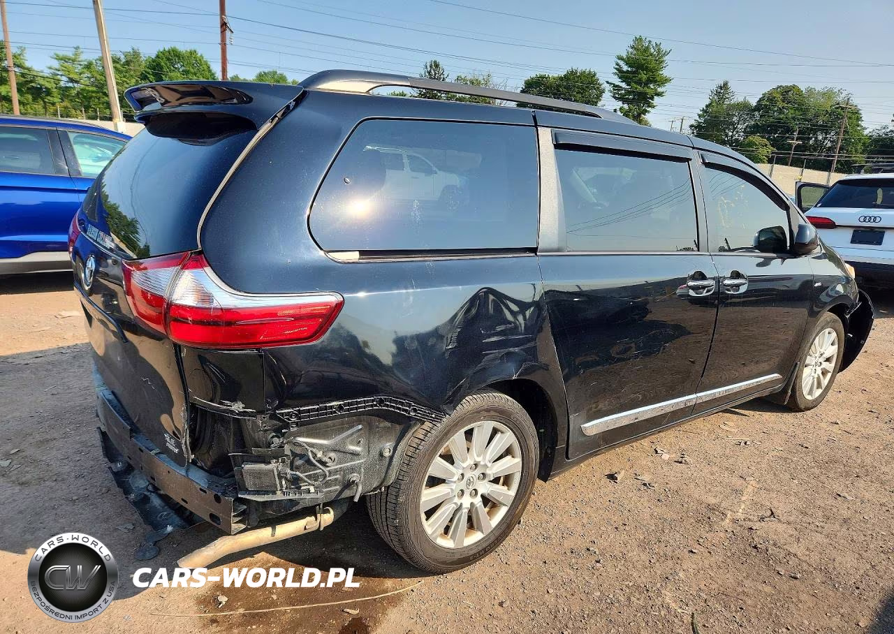 2017 Toyota Sienna Xle 7-Passenger VIN:5TDDZ3DC4HS159125 - 3