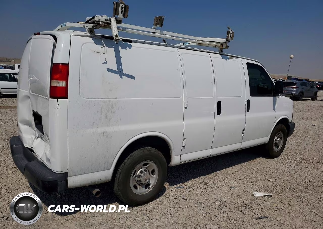 2012 Chevrolet Express G2500 VIN:1GCWGFCG1C1117201 - 3