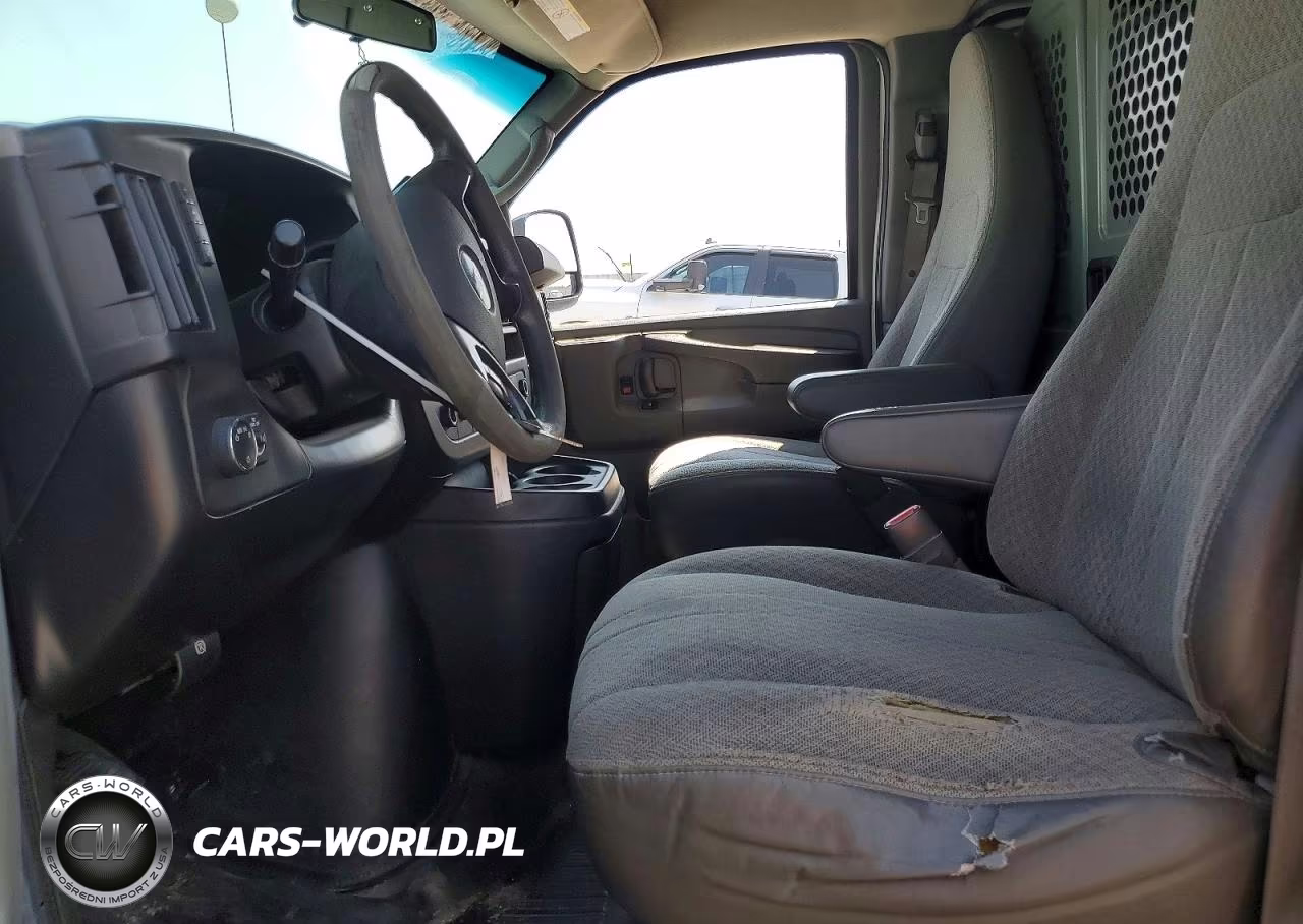 2012 Chevrolet Express G2500 VIN:1GCWGFCG1C1117201 - 7