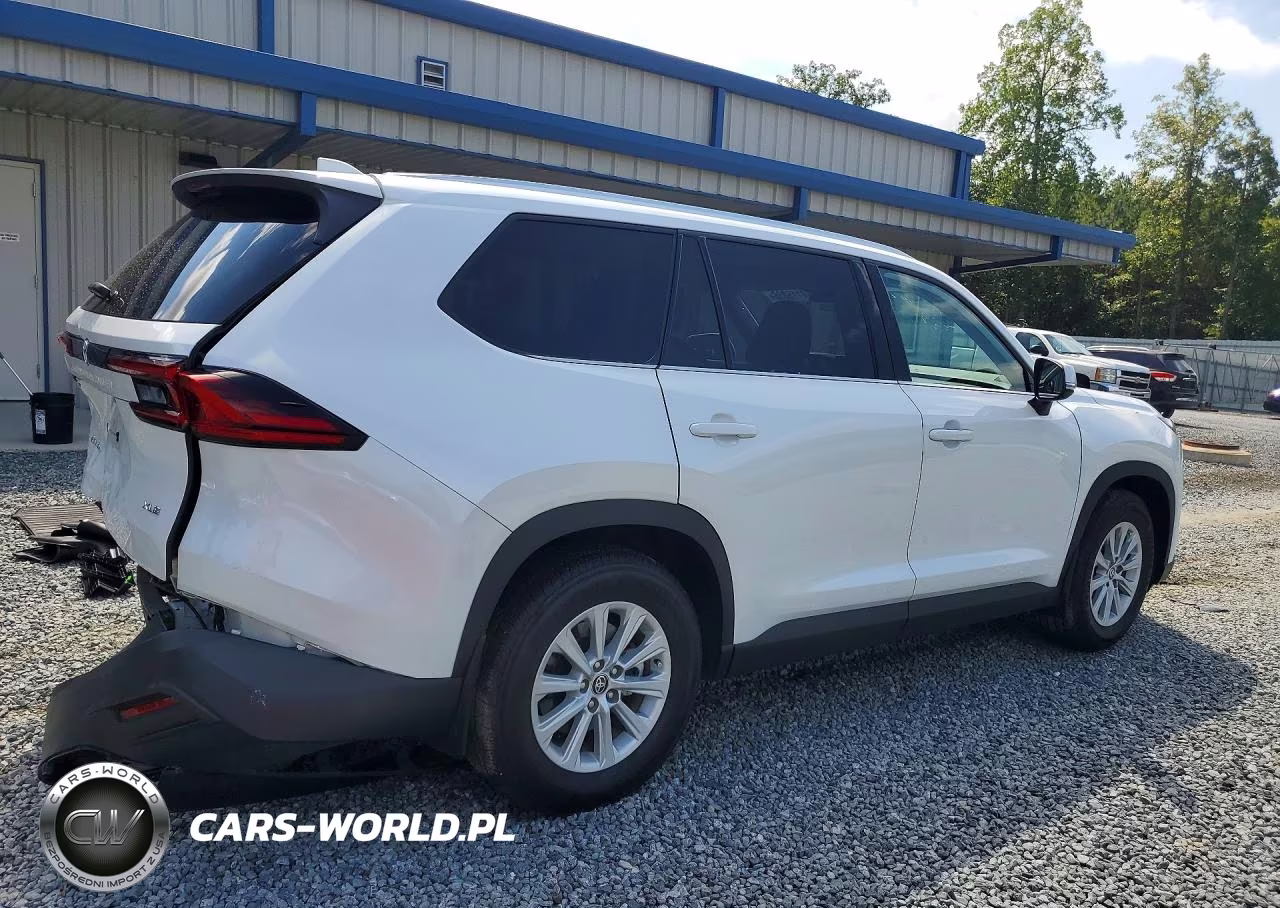 2025 Toyota Grand Highlander Hybrid Xle VIN:5TDACAB55SS057577 - 3