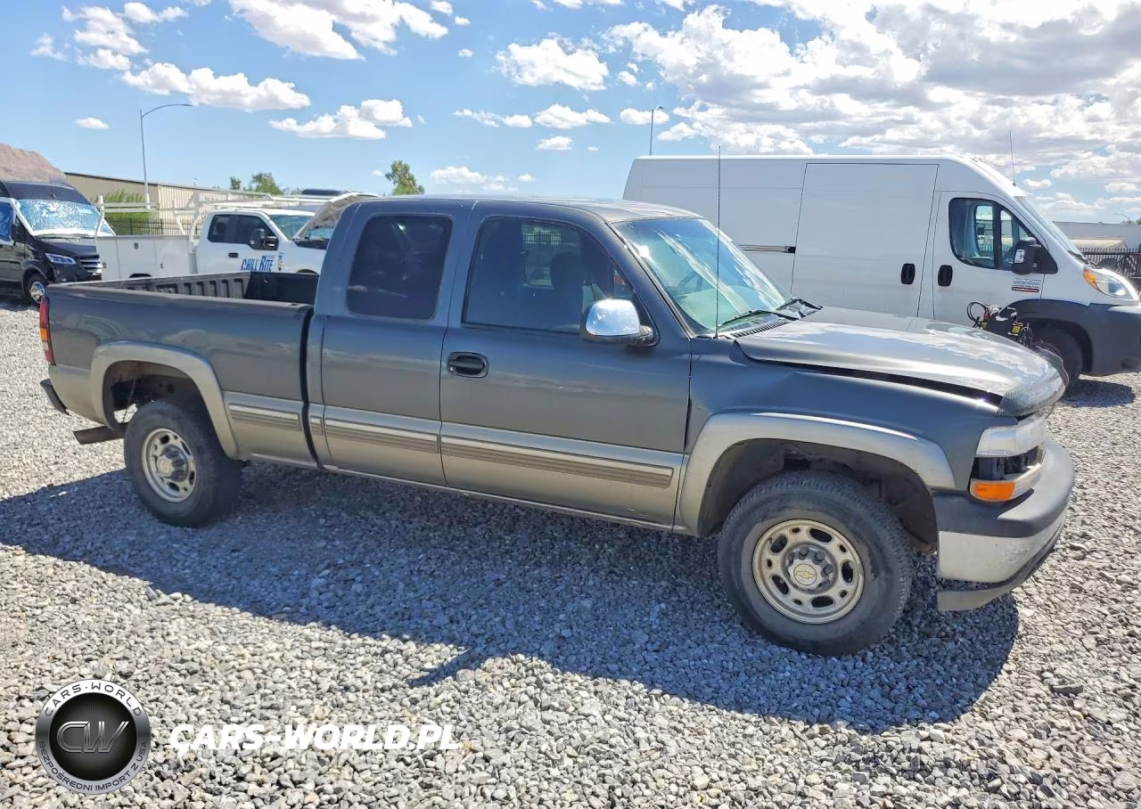 2002 Chevrolet Silverado K2500 VIN:1GCGK29UX2Z321147 - 4