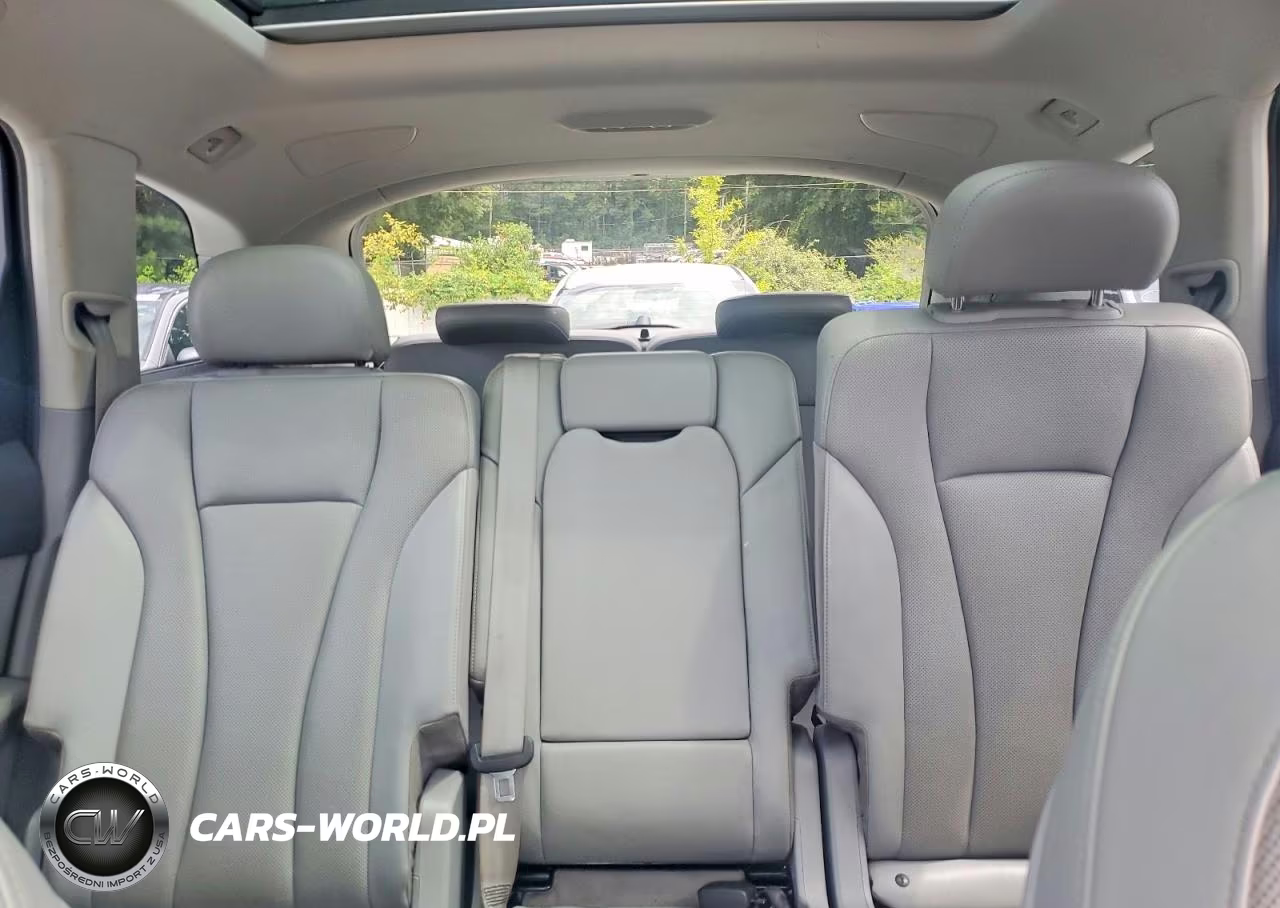 2017 Audi Q7 Premium Plus VIN:WA1LAAF7XHD005838 - 10