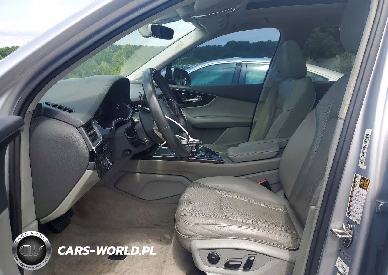 2017 Audi Q7 Premium Plus VIN:WA1LAAF7XHD005838 - 7