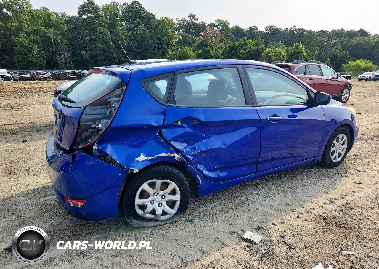 2012 Hyundai Accent Gs VIN:KMHCT5AE8CU016967 - 3