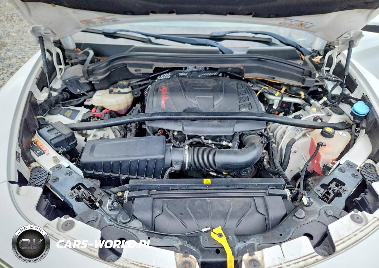 2018 Alfa Romeo Stelvio VIN:ZASFAKAN1J7B81381 - 12