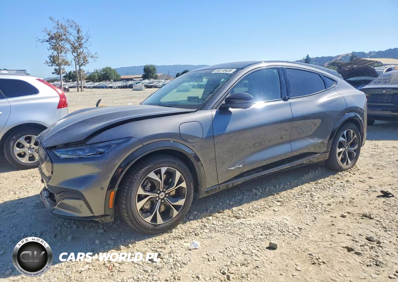 2023 Ford Mustang Mach-E Premium – zdjęcie 1 z 13