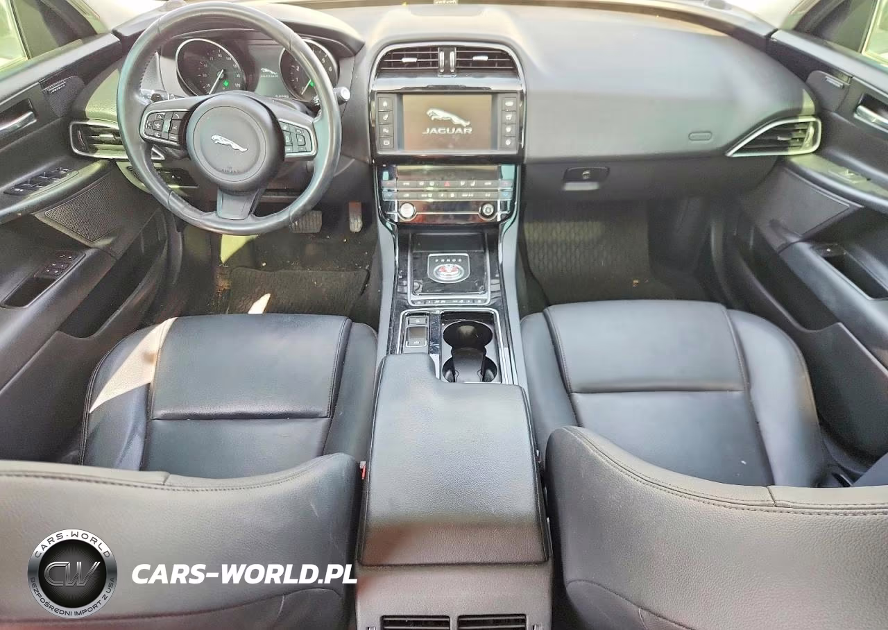 2018 Jaguar Xe Premium VIN:SAJAD4FX1JCP25242 - 8