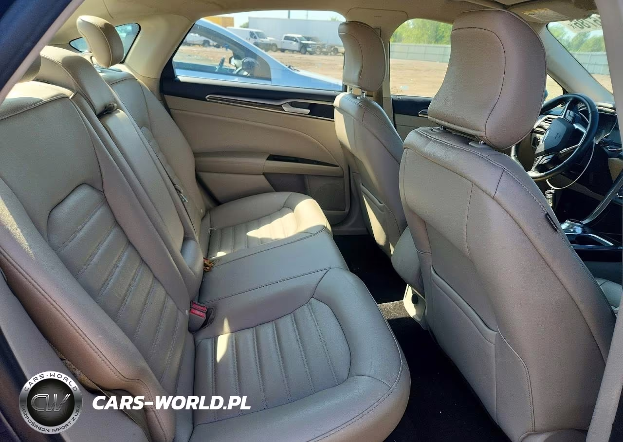 2018 Ford Fusion Se VIN:3FA6P0HD2JR104431 - 10