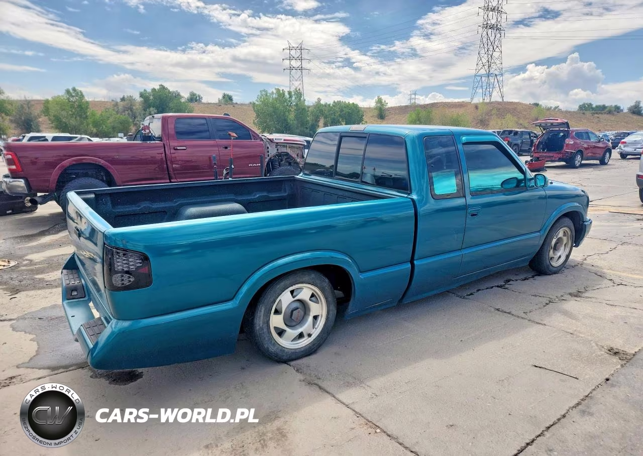 1994 Chevrolet S Truck S10 VIN:1GCCS19Z8R8141251 - 3
