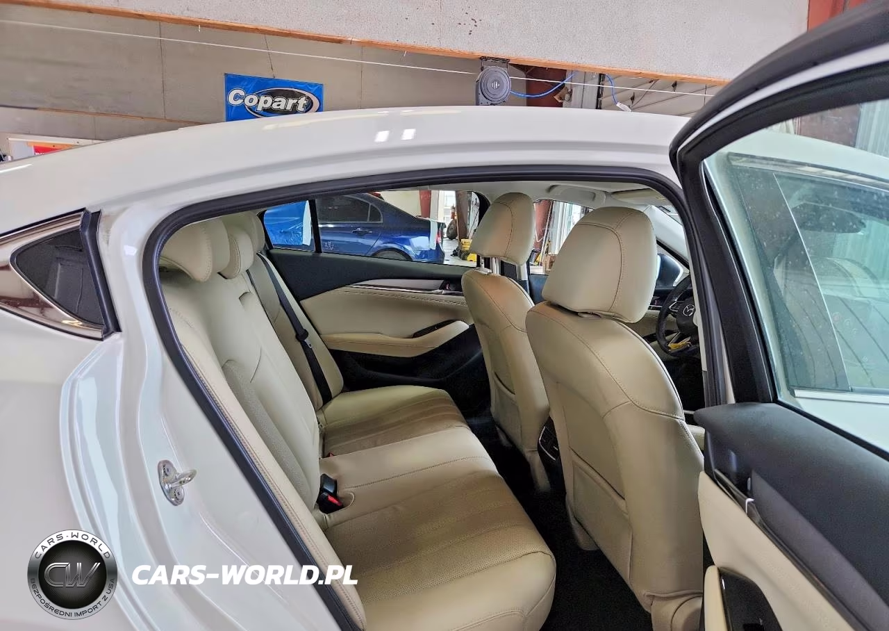 2018 Mazda 6 Touring VIN:JM1GL1VM9J1325829 - 10