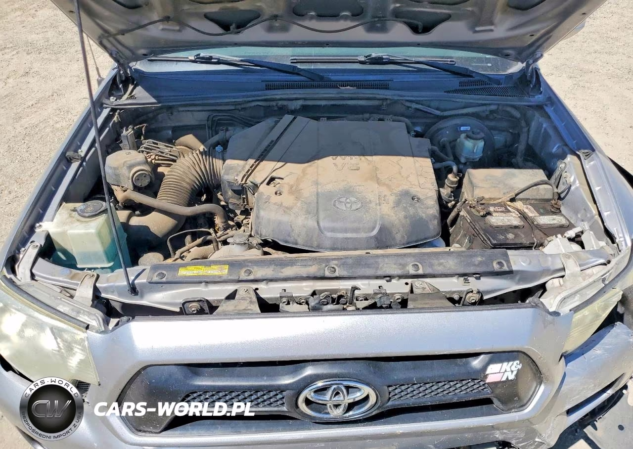 2015 Toyota Tacoma V6 VIN:3TMLU4EN4FM180831 - 11
