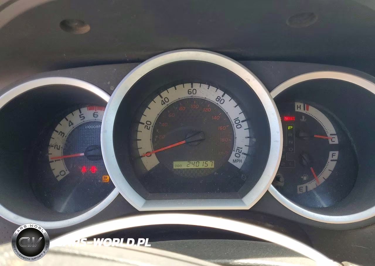 2015 Toyota Tacoma V6 VIN:3TMLU4EN4FM180831 - 9