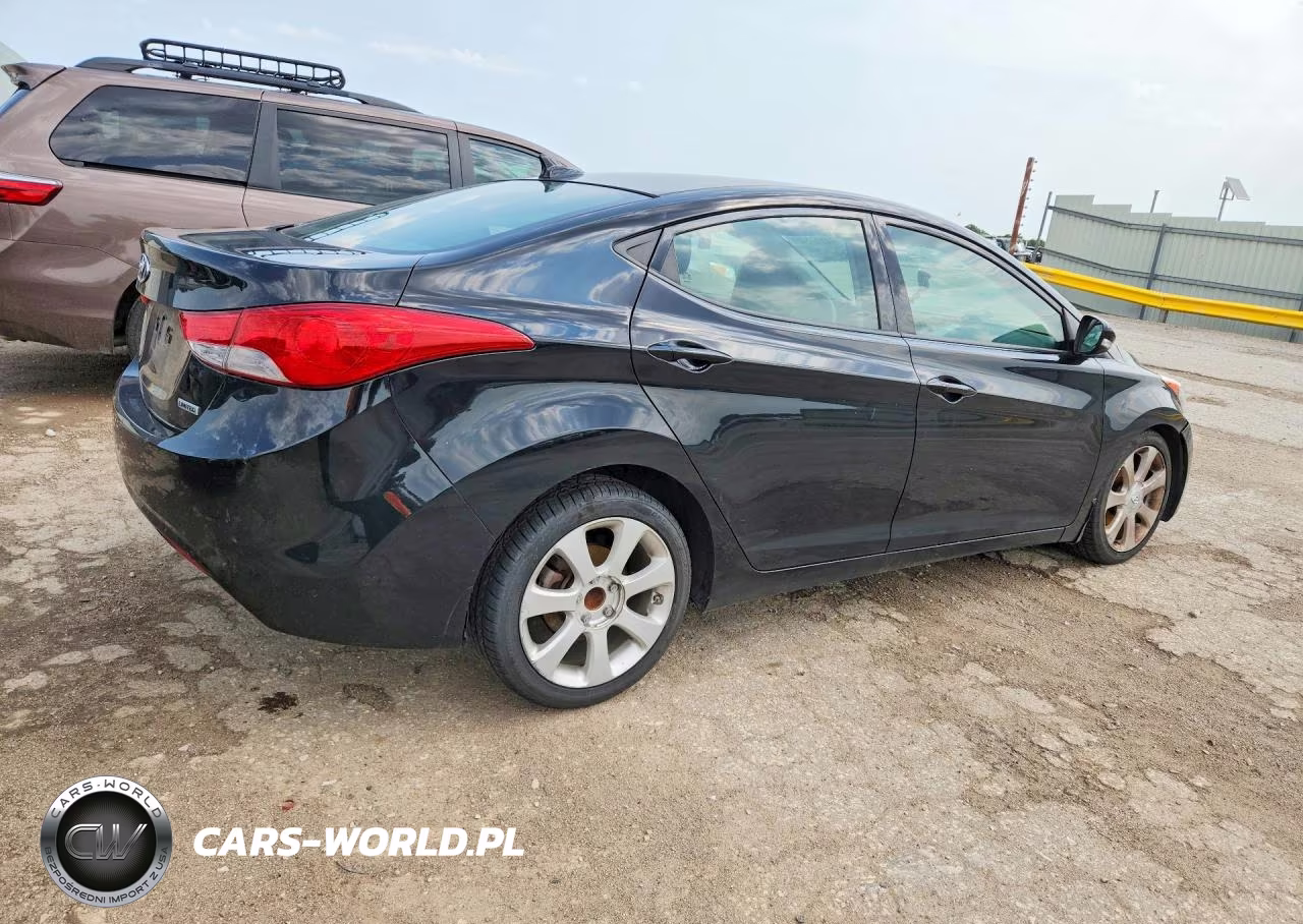 2013 Hyundai Elantra Limited VIN:5NPDH4AE2DH320327 - 3
