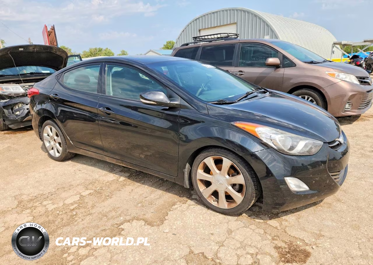 2013 Hyundai Elantra Limited VIN:5NPDH4AE2DH320327 - 4
