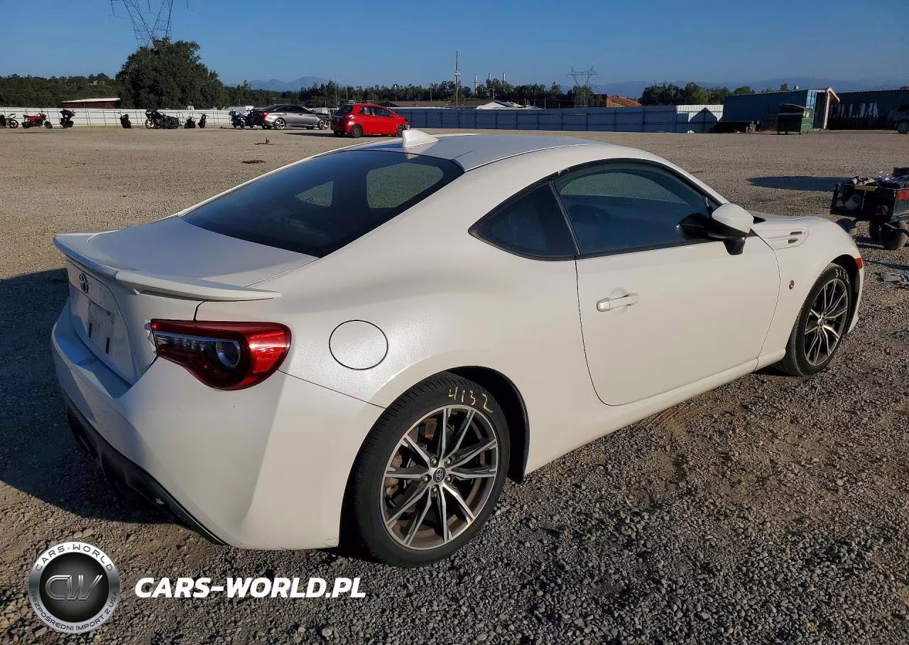 2017 Toyota 86 Base VIN:JF1ZNAA15H8709337 - 3