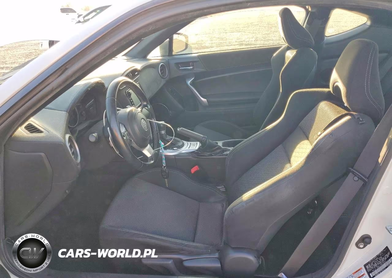 2017 Toyota 86 Base VIN:JF1ZNAA15H8709337 - 7