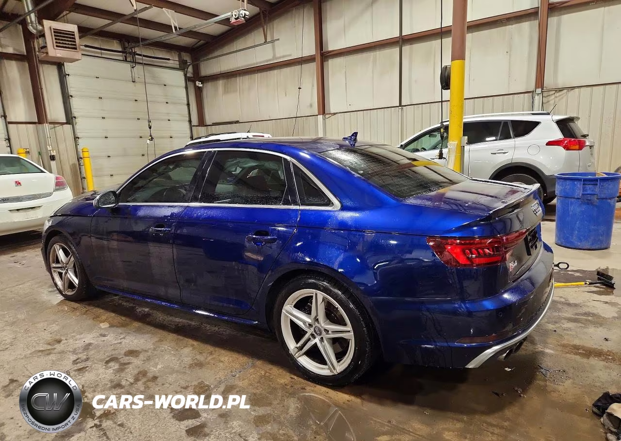 2018 Audi S4 Prestige VIN:WAUC4AF4XJA230140 - 2