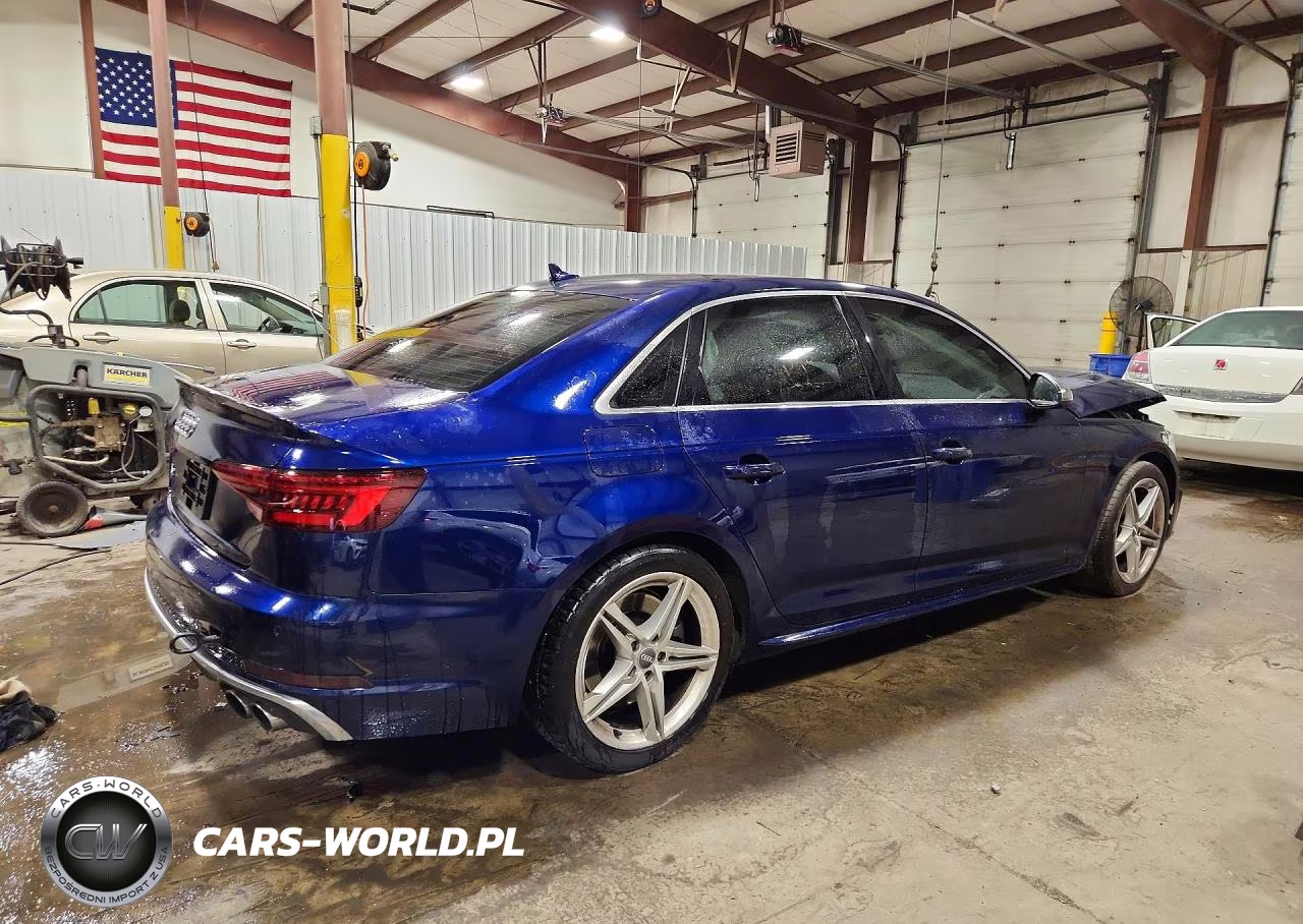 2018 Audi S4 Prestige VIN:WAUC4AF4XJA230140 - 3