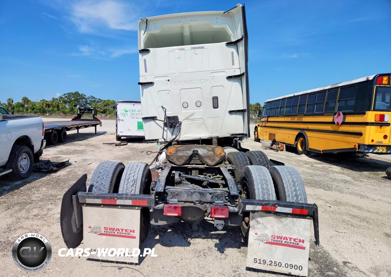 2023 International Lt625 VIN:3HSDZTZR6PN741692 - 6