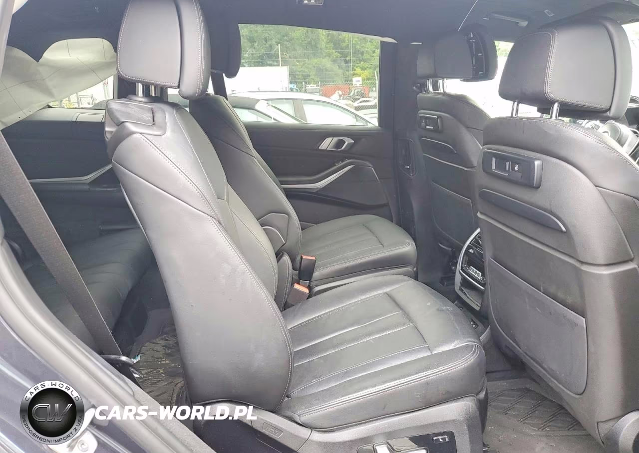 2022 BMW X7 xDrive40I VIN:5UXCW2C02N9K00379 - 11
