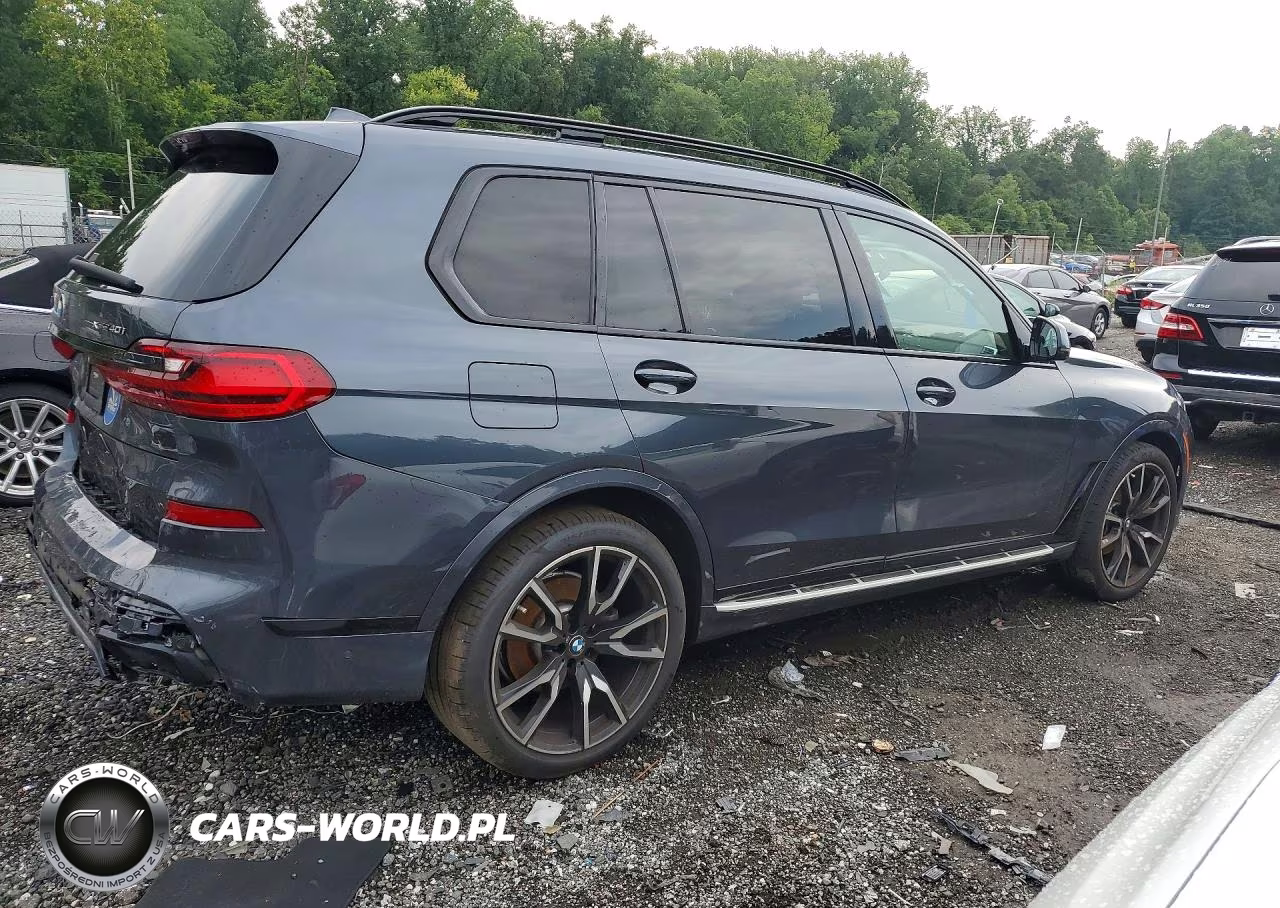 2022 BMW X7 xDrive40I VIN:5UXCW2C02N9K00379 - 3