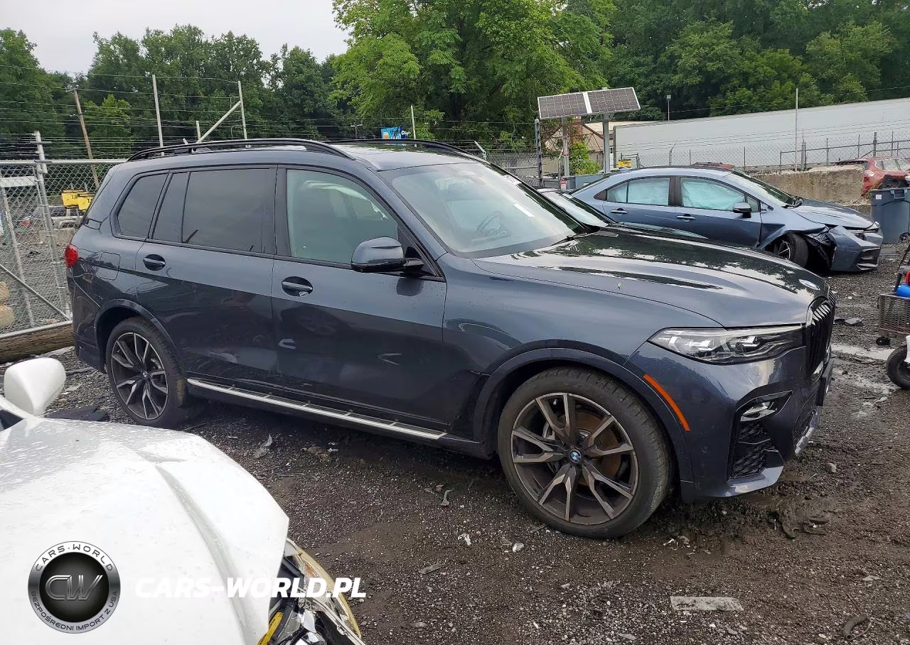 2022 BMW X7 xDrive40I VIN:5UXCW2C02N9K00379 - 4
