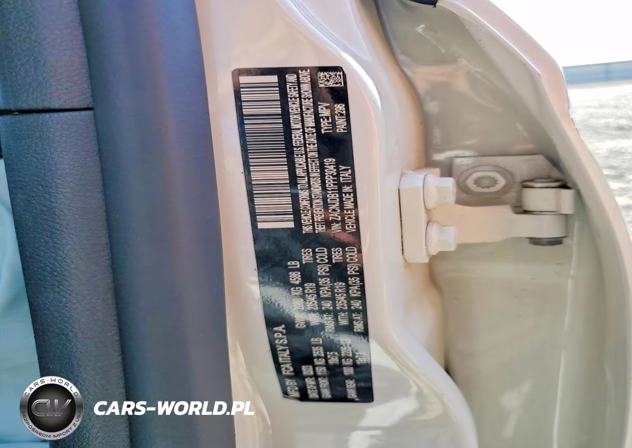 2023 Jeep Renegade Latitude VIN:ZACNJDB11PPP30419 - 13