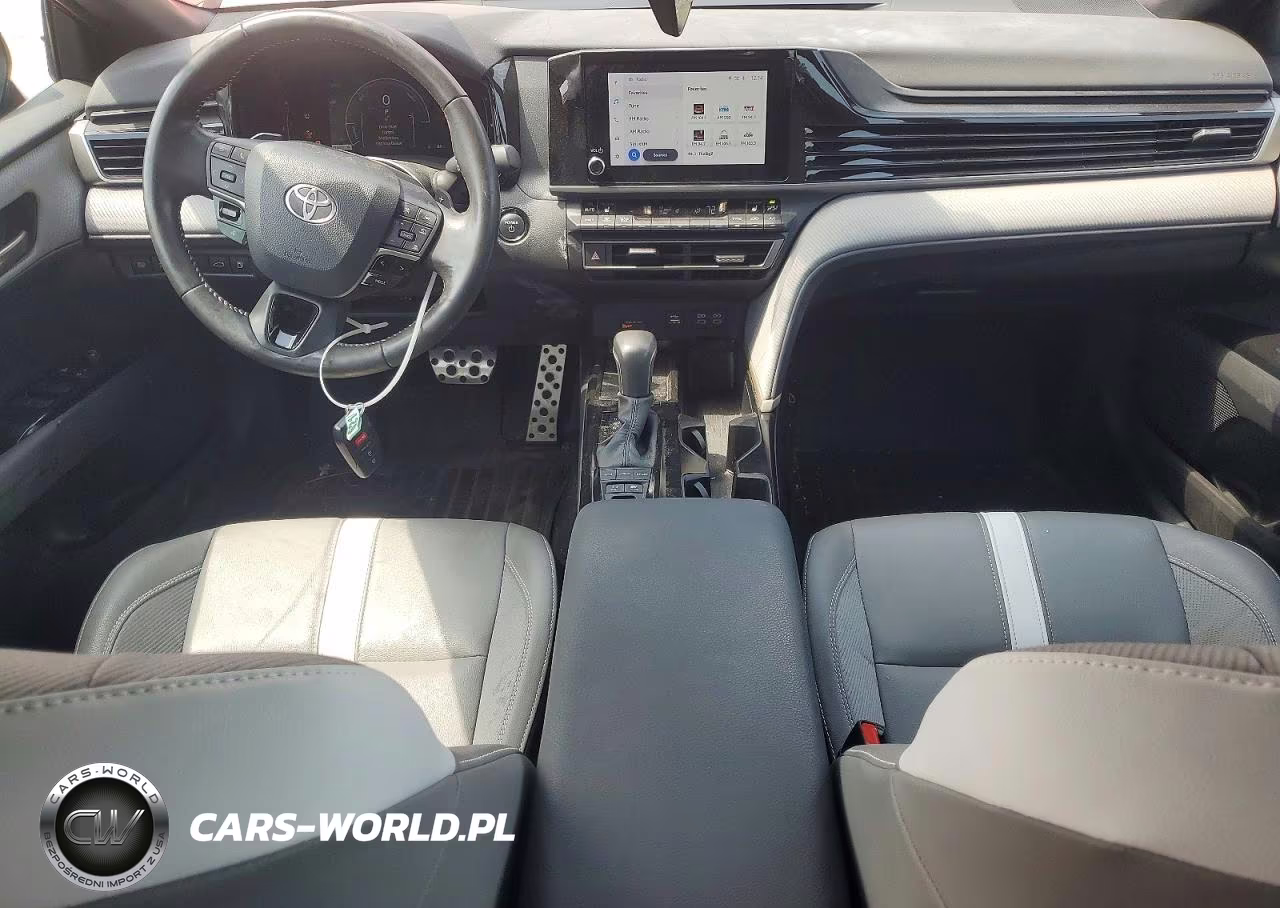 2025 Toyota Camry Se VIN:4T1DAACKXSU041745 - 8
