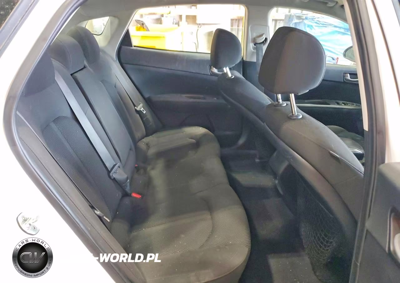 2019 Kia Optima Lx VIN:5XXGT4L33KG358634 - 10
