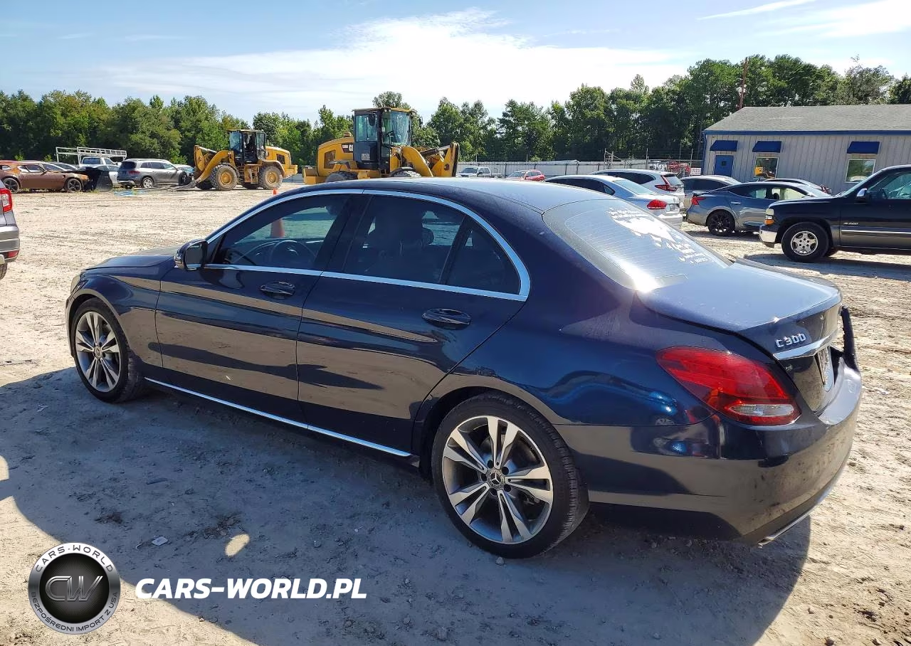 2018 Mercedes-Benz C 300 VIN:55SWF4JB5JU236421 - 2