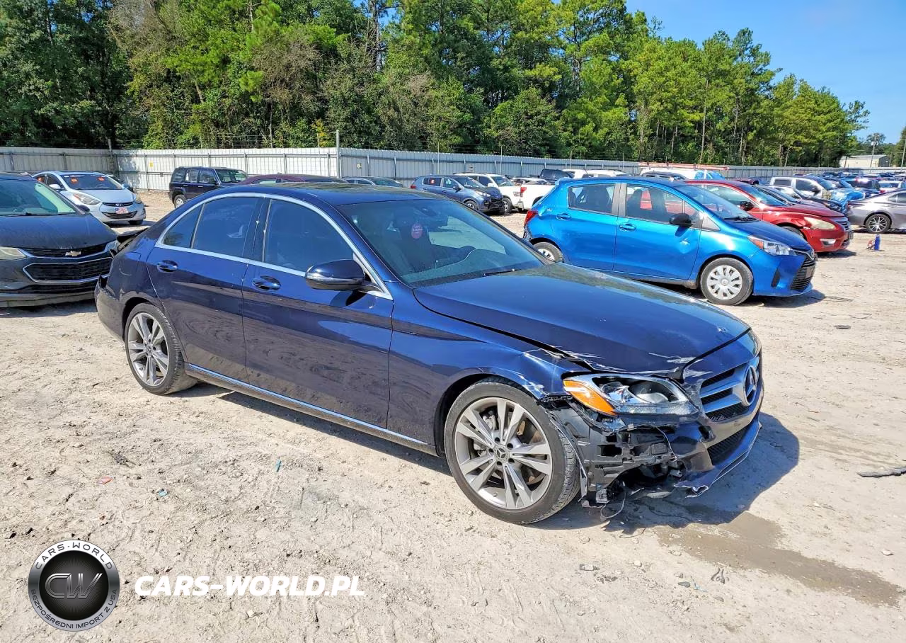 2018 Mercedes-Benz C 300 VIN:55SWF4JB5JU236421 - 4