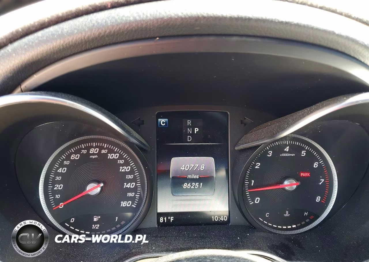 2018 Mercedes-Benz C 300 VIN:55SWF4JB5JU236421 - 9