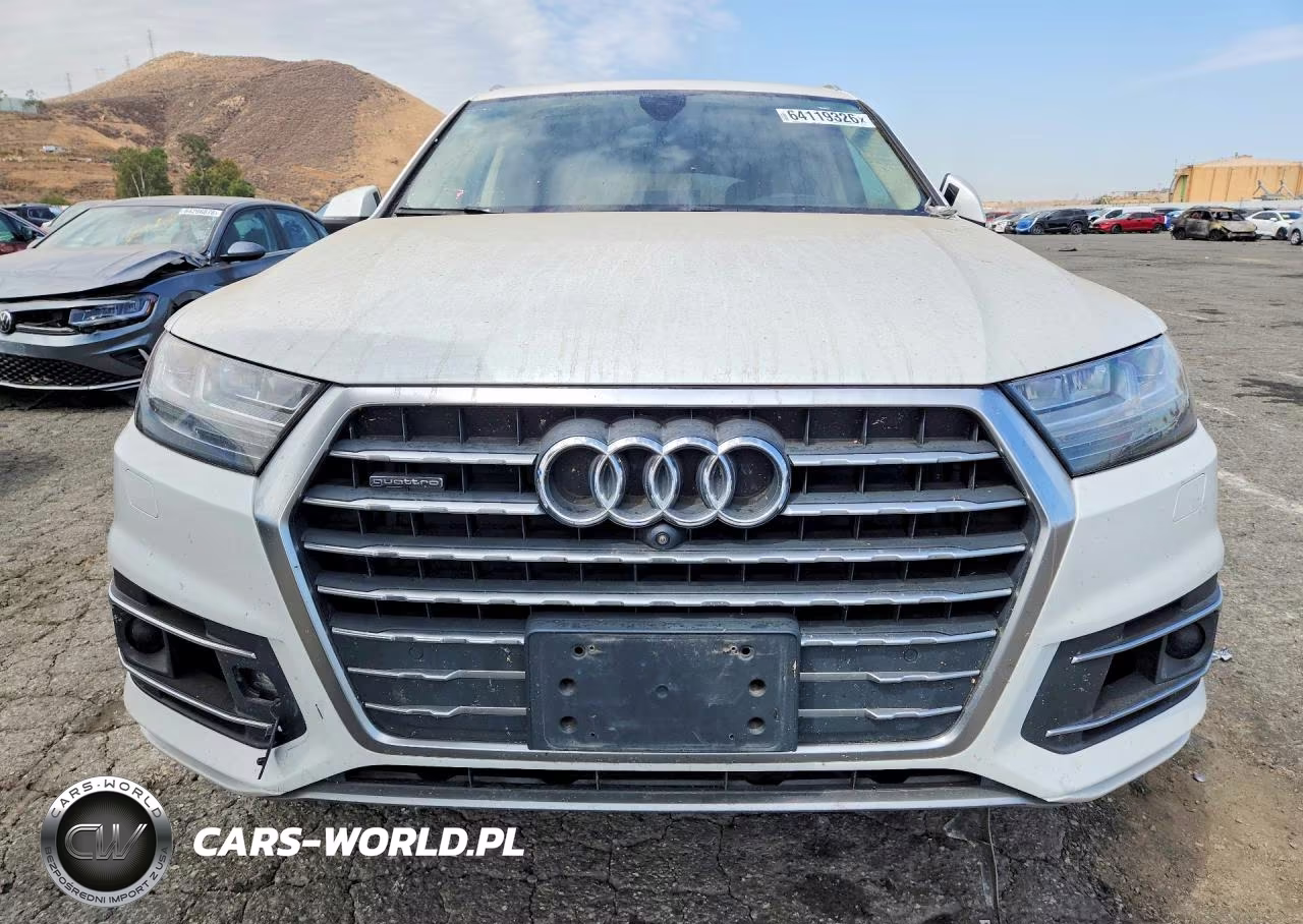 2017 Audi Q7 Prestige VIN:WA1VAAF79HD041867 - 5