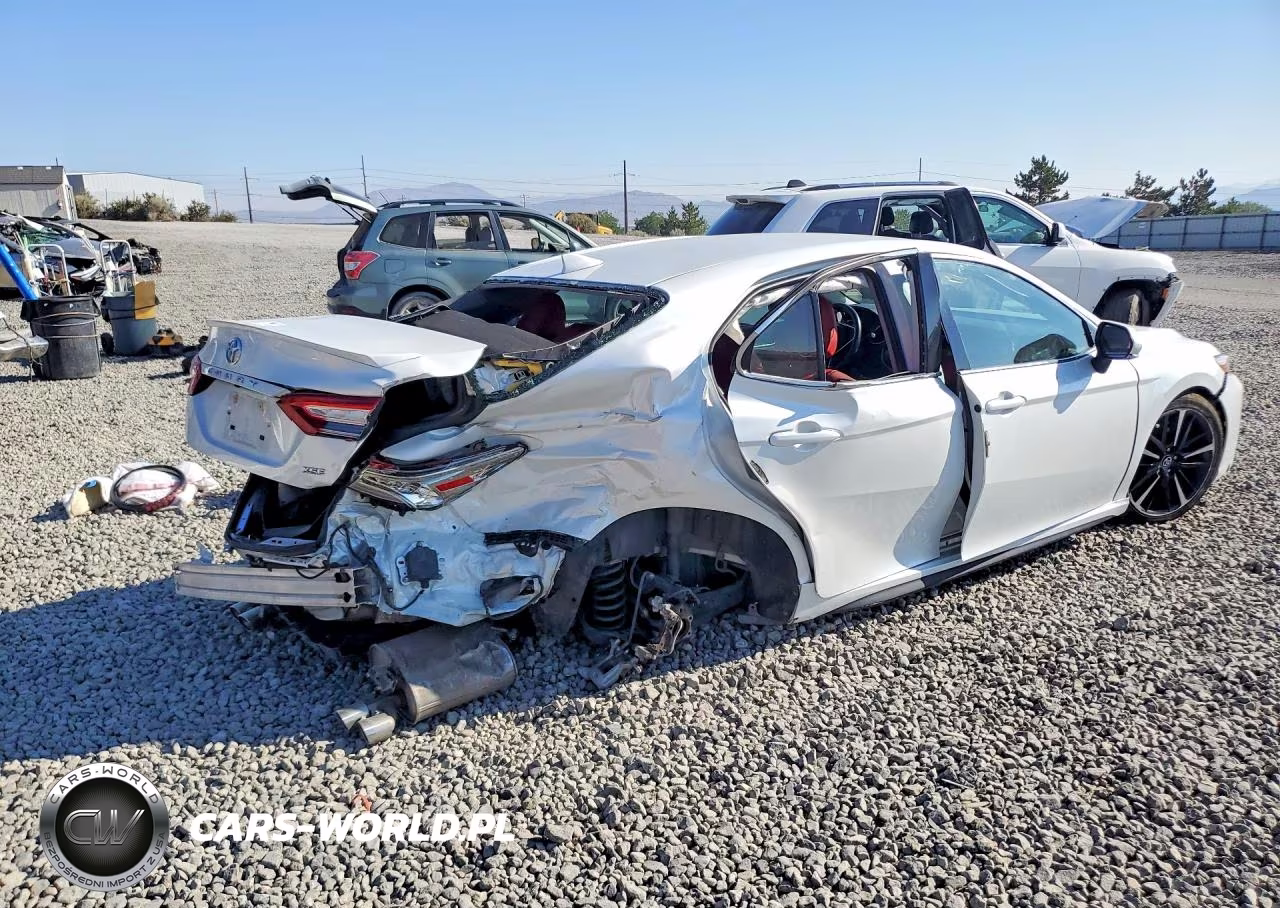 2019 Toyota Camry Xse VIN:4T1B61HK1KU300060 - 3