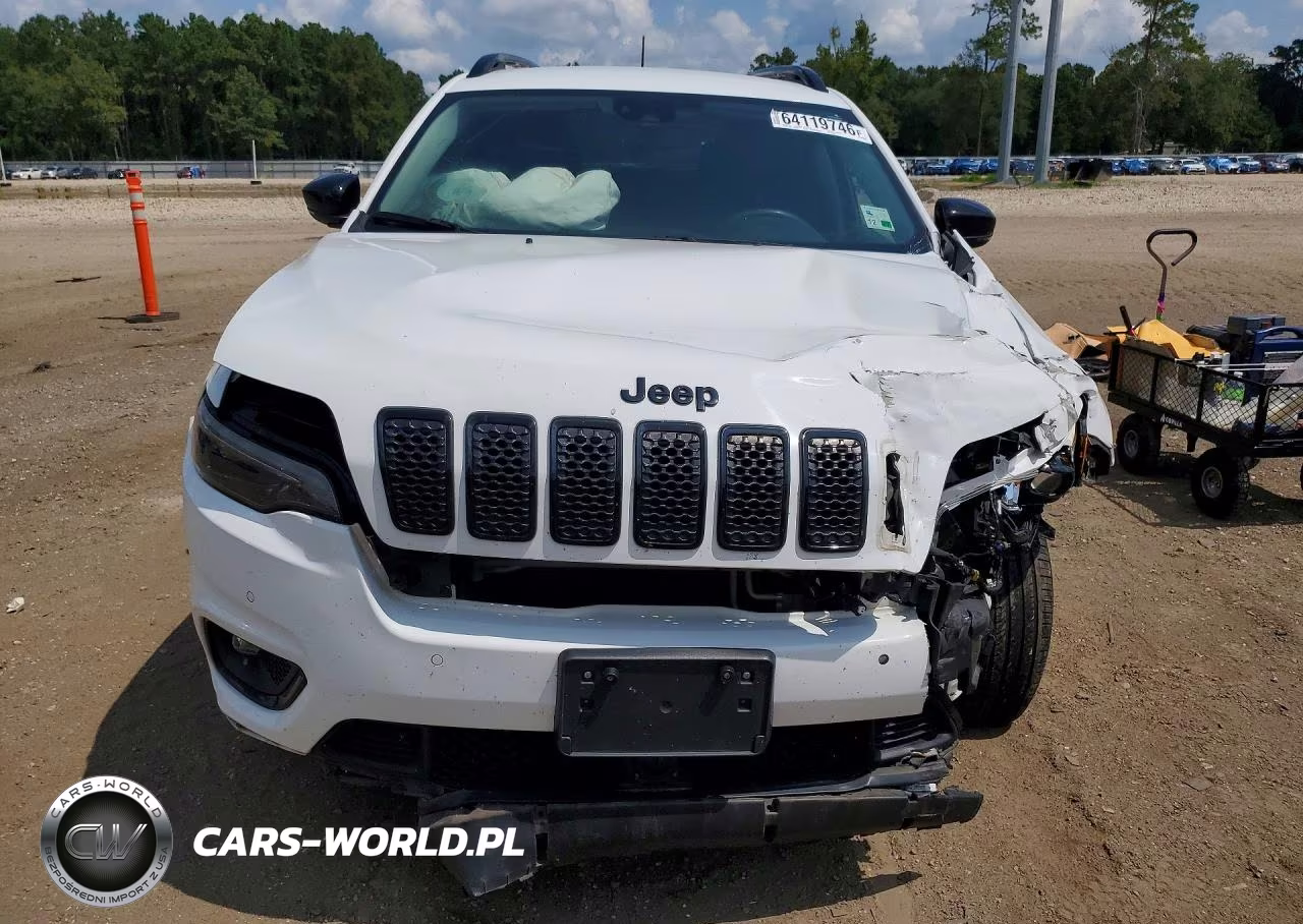 2023 Jeep Cherokee Altitude Lux VIN:1C4PJMMBXPD112239 - 5